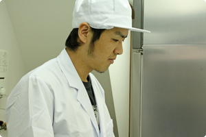管理責任者　井上直哉